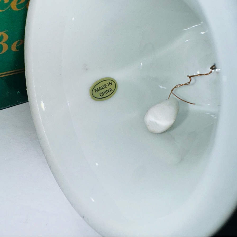 Spode Porcelain Christmas Tree Bell Ornament Hand Bell, 2001 - Picture 8 of 9